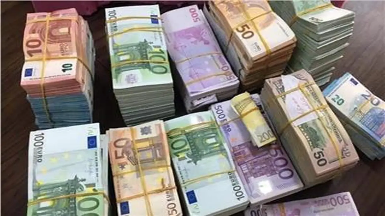 تغيرات جديدة في سعر اليورو مقابل الجنيه داخل البنوك المصرية اليوم